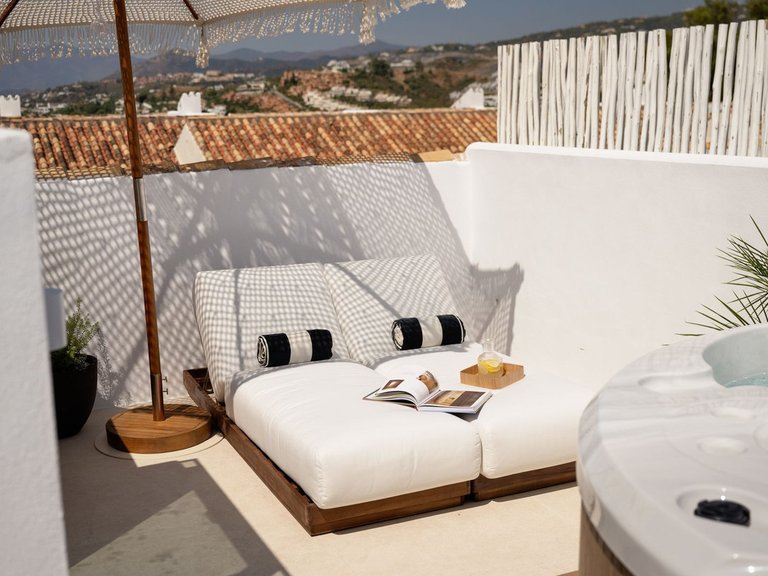 Villa for Sale in Nueva Andalucía, Malaga 37