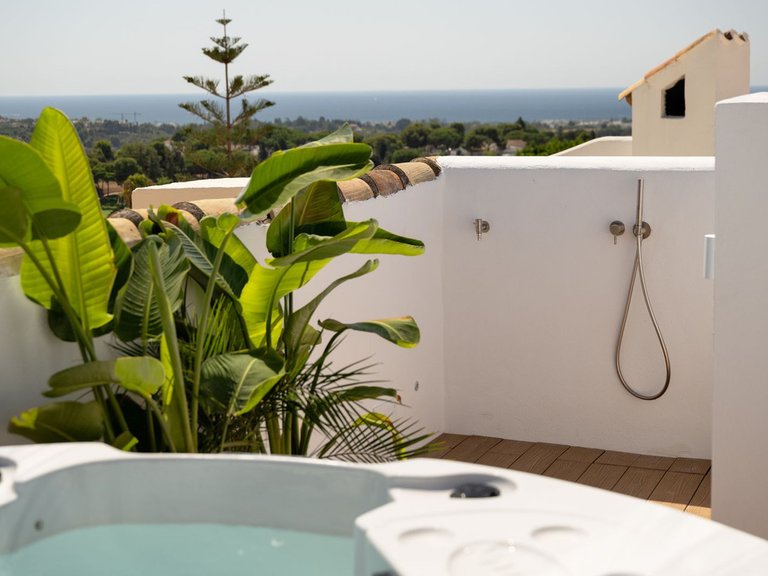 Villa for Sale in Nueva Andalucía, Malaga 38