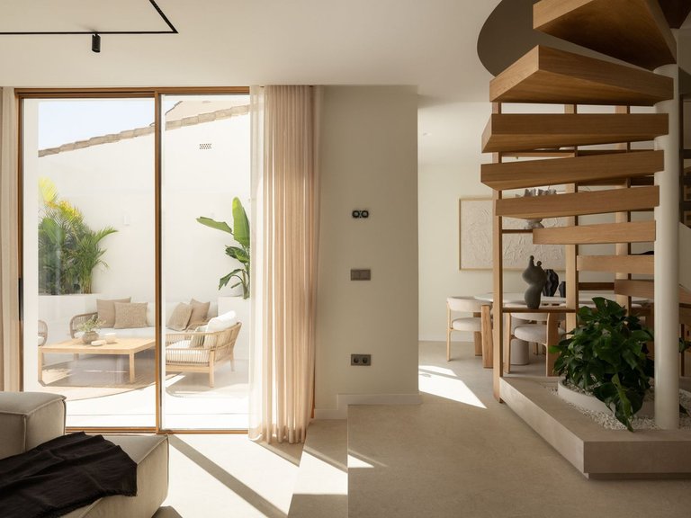Villa for Sale in Nueva Andalucía, Malaga 4