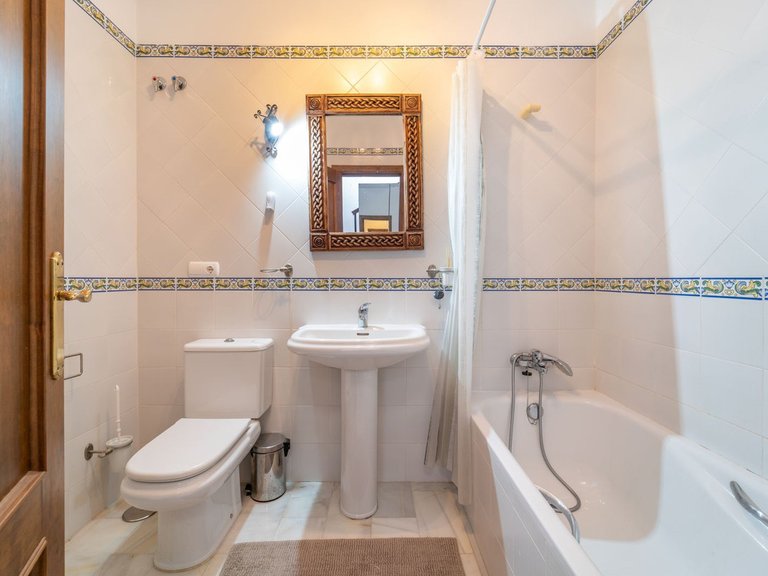 Villa for Sale in Marbella, Malaga 22