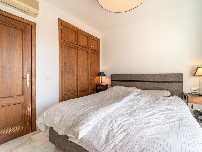 Villa for Sale in Marbella, Malaga 32