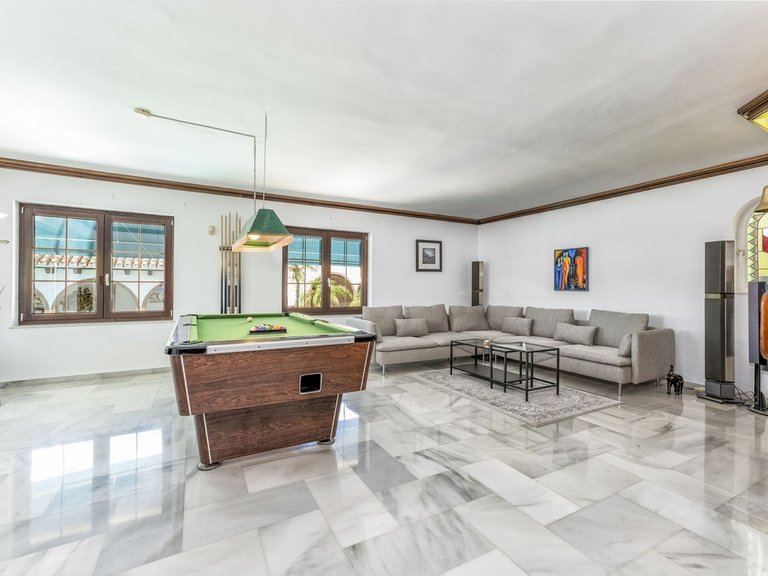 Villa for Sale in Benalmadena Costa, Malaga 10