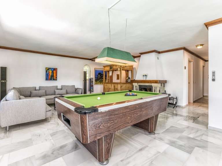 Villa for Sale in Benalmadena Costa, Malaga 11