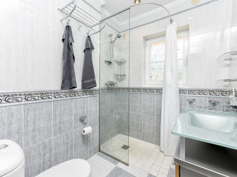 Villa for Sale in Benalmadena Costa, Malaga 22