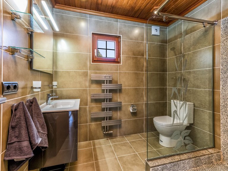 Villa for Sale in Benalmadena Costa, Malaga 28