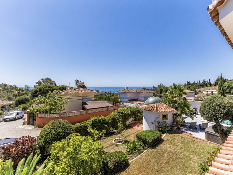 Villa for Sale in Benalmadena Costa, Malaga 34