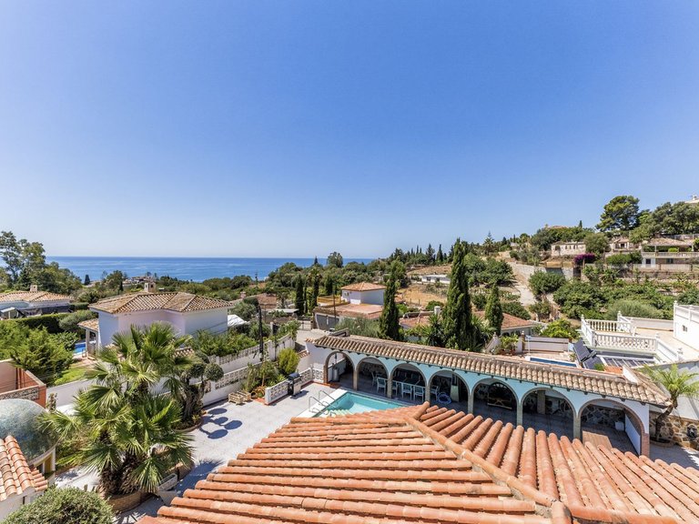 Villa for Sale in Benalmadena Costa, Malaga 37