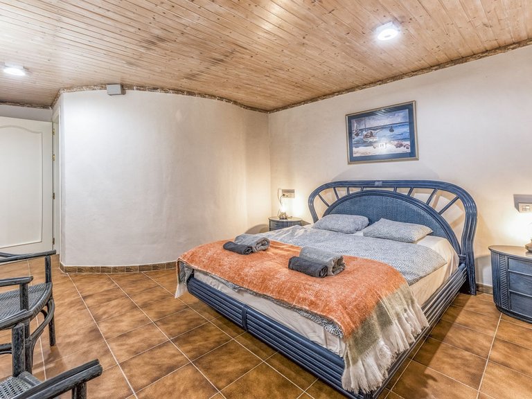 Villa for Sale in Benalmadena Costa, Malaga 39