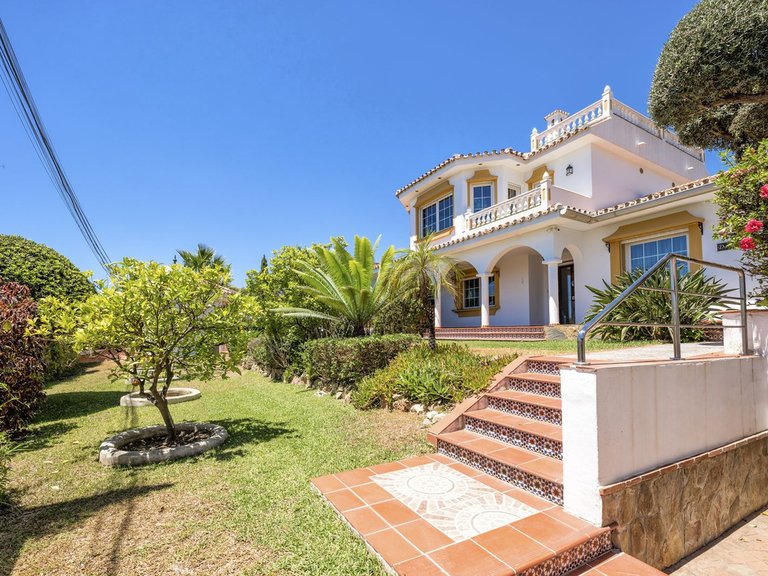 Villa for Sale in Benalmadena Costa, Malaga 45