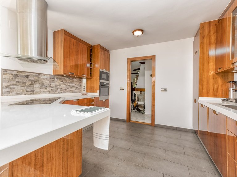 Villa for Sale in Benalmadena Costa, Malaga 48