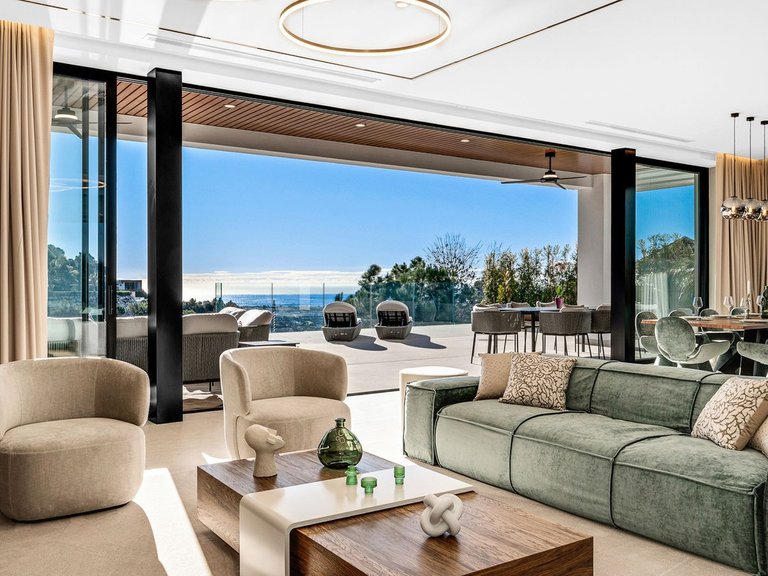 Villa for Sale in Costa del Sol El Madroñal, Malaga 22