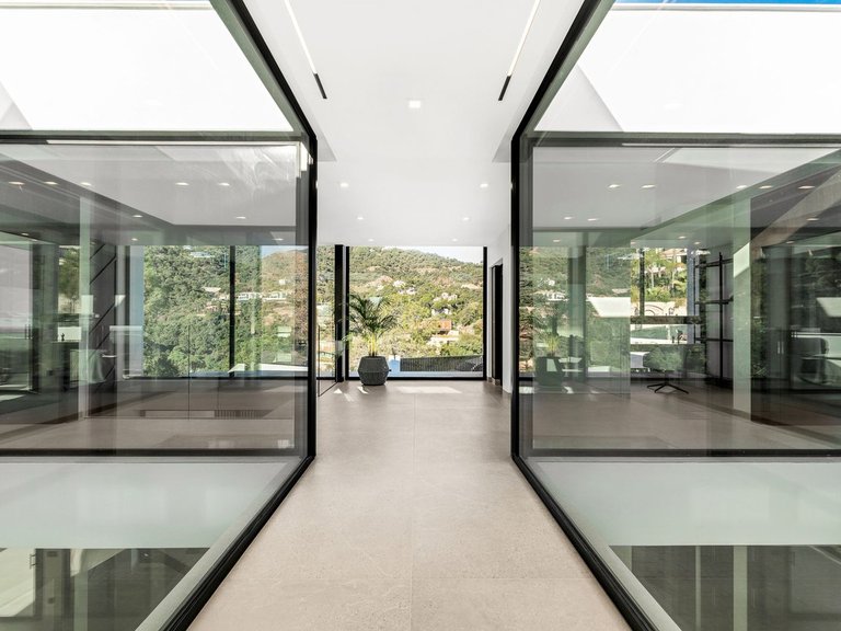 Villa for Sale in Costa del Sol El Madroñal, Malaga 33