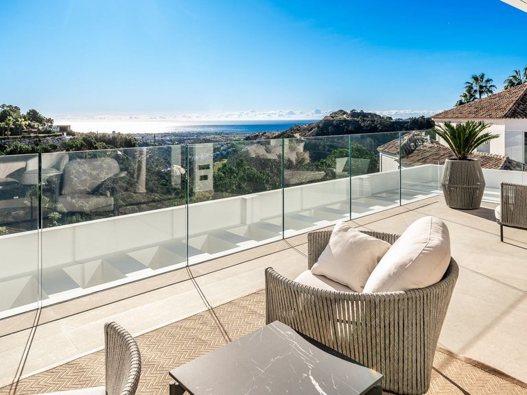 Villa for Sale in Costa del Sol El Madroñal, Malaga 40