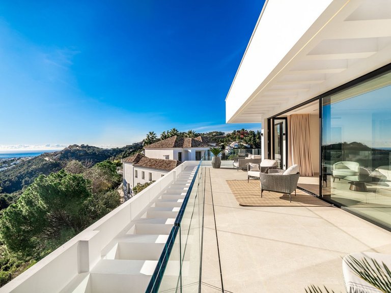 Villa for Sale in Costa del Sol El Madroñal, Malaga 47