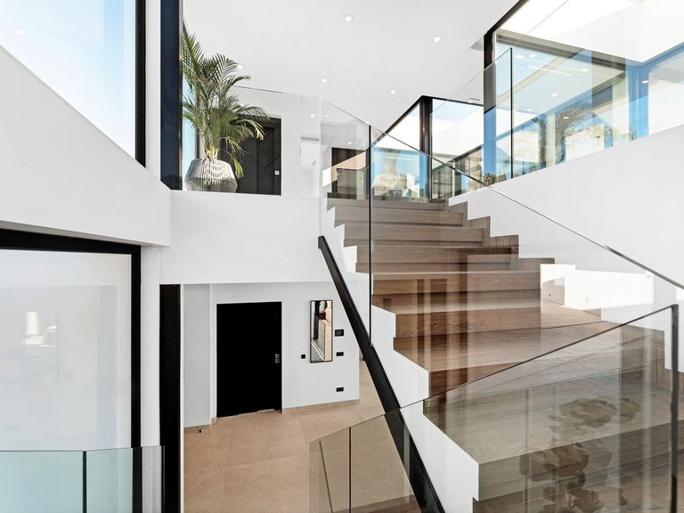 Villa for Sale in Costa del Sol El Madroñal, Malaga 48