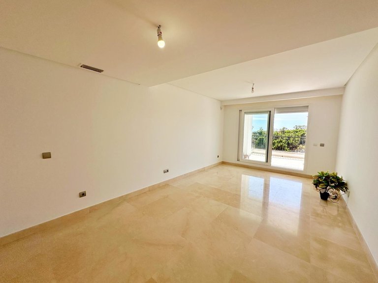 Apartment for Sale in Los Arqueros, Malaga 3