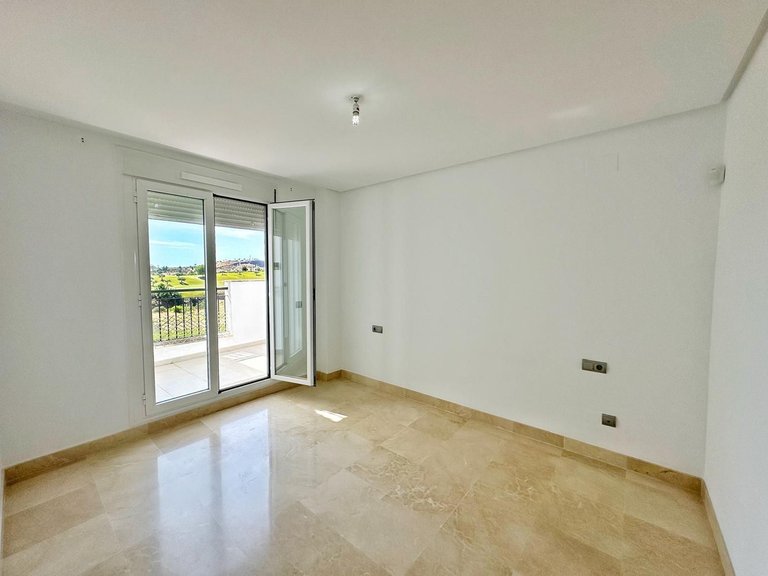 Apartment for Sale in Los Arqueros, Malaga 6