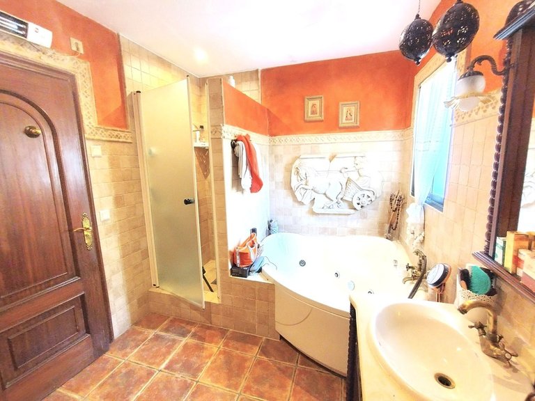 Villa for Sale in Río Real, Malaga 23