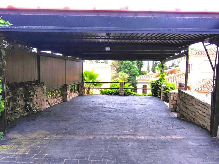 Villa for Sale in Río Real, Malaga 26
