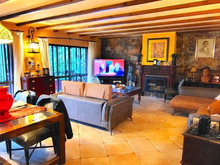 Villa for Sale in Río Real, Malaga 3