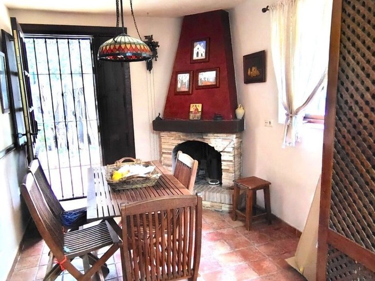 Villa for Sale in Río Real, Malaga 6