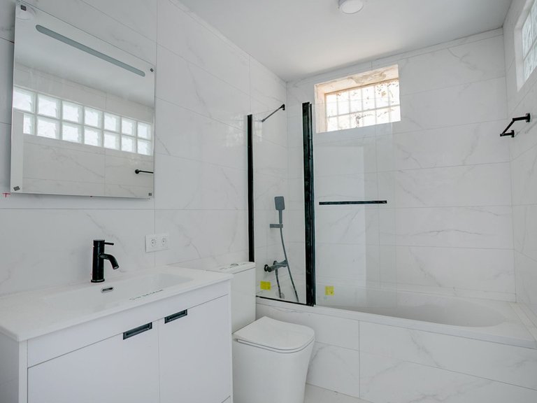 Villa for Sale in Estepona, Malaga 12