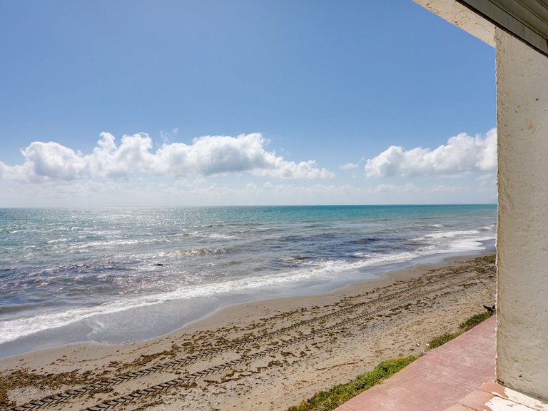 Villa for Sale in Estepona, Malaga 2
