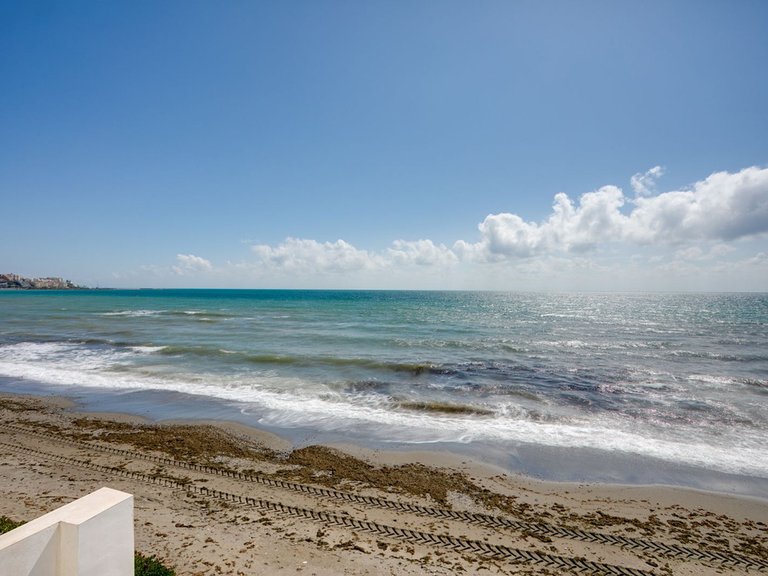Villa for Sale in Estepona, Malaga 3