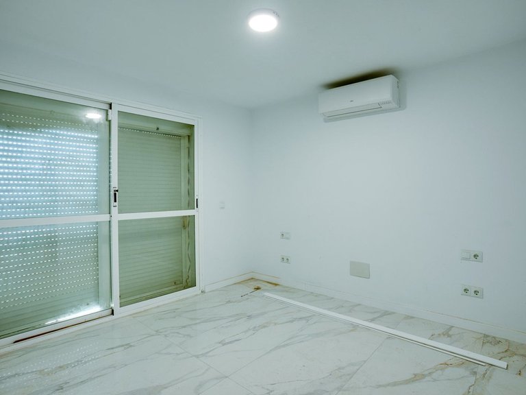 Villa for Sale in Estepona, Malaga 9