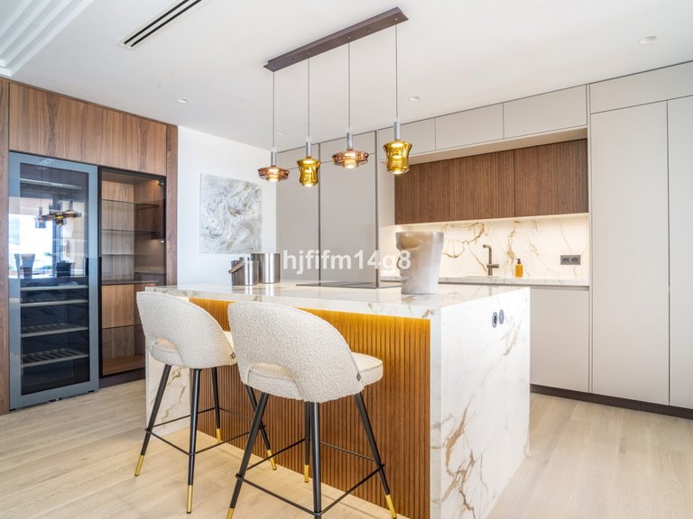 Apartment for Sale in Nueva Andalucía, Malaga 29
