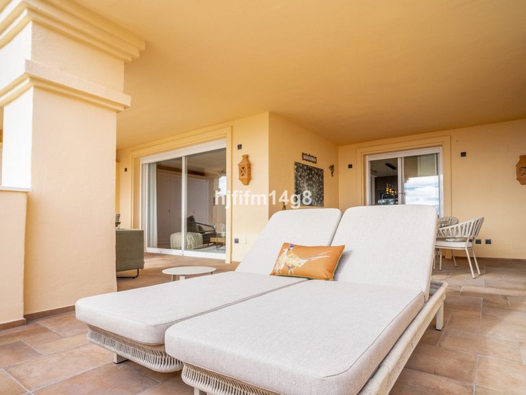 Apartment for Sale in Nueva Andalucía, Malaga 37