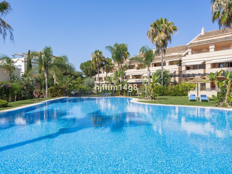 Apartment for Sale in Nueva Andalucía, Malaga 41
