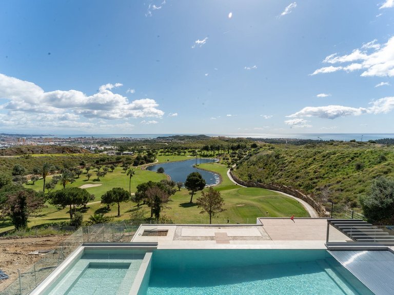 Villa for Sale in Mijas Costa, Malaga 30