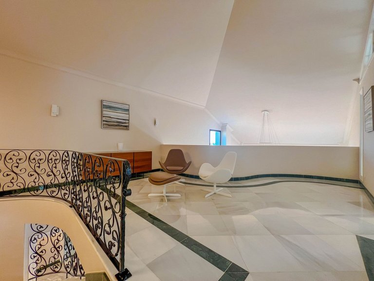 Villa for Sale in Los Flamingos, Malaga 19