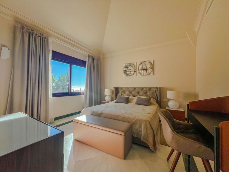 Villa for Sale in Los Flamingos, Malaga 20