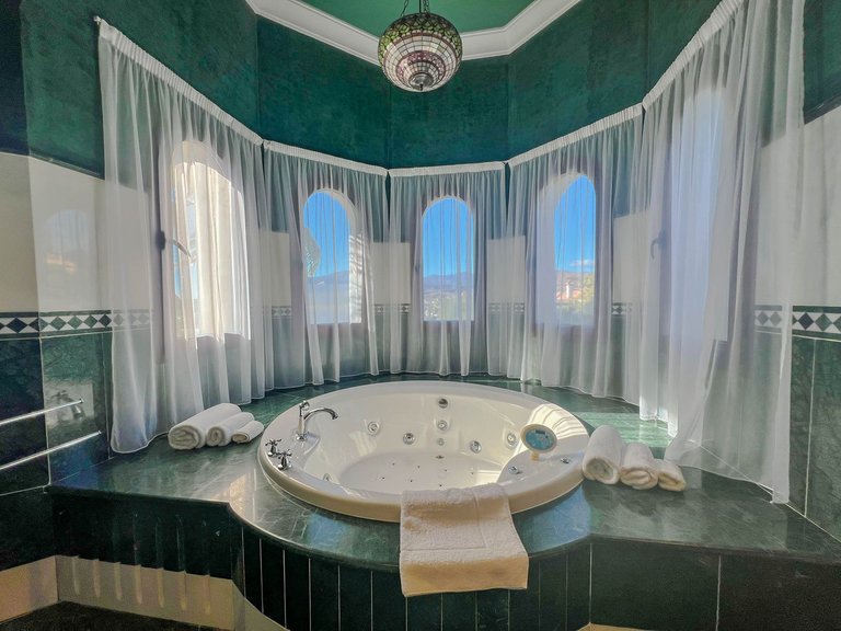 Villa for Sale in Los Flamingos, Malaga 24