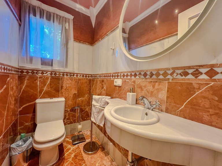 Villa for Sale in Los Flamingos, Malaga 32