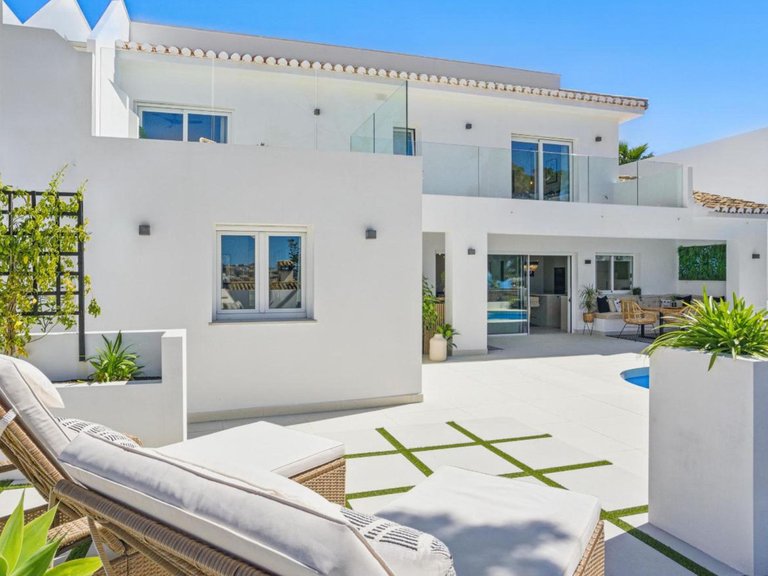 Villa for Sale in La Cala De Mijas, Malaga 17