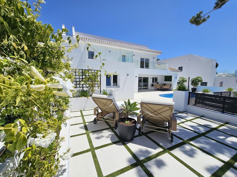 Villa for Sale in La Cala De Mijas, Malaga 7