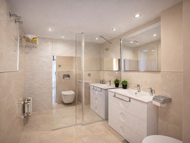 Apartment for Sale in Guadalmina Alta, Malaga 13
