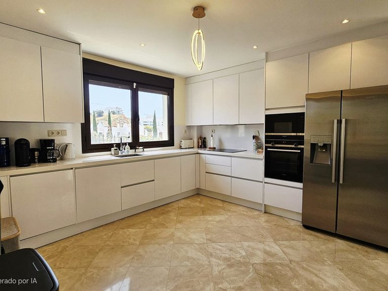 Villa for Sale in Estepona, Malaga 12