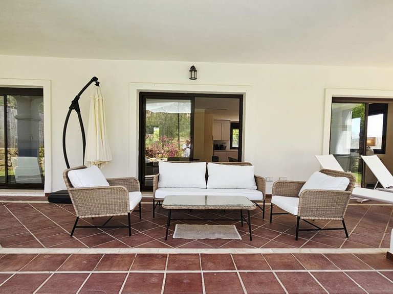 Villa for Sale in Estepona, Malaga 16