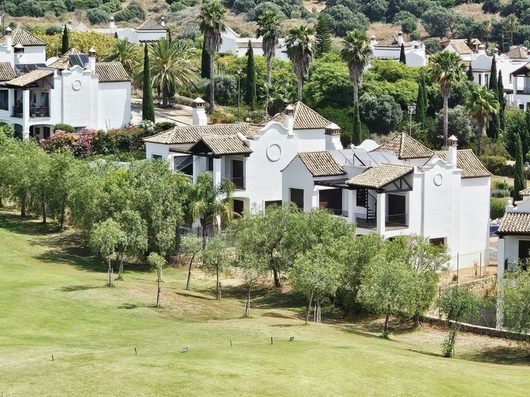 Villa for Sale in Estepona, Malaga 2