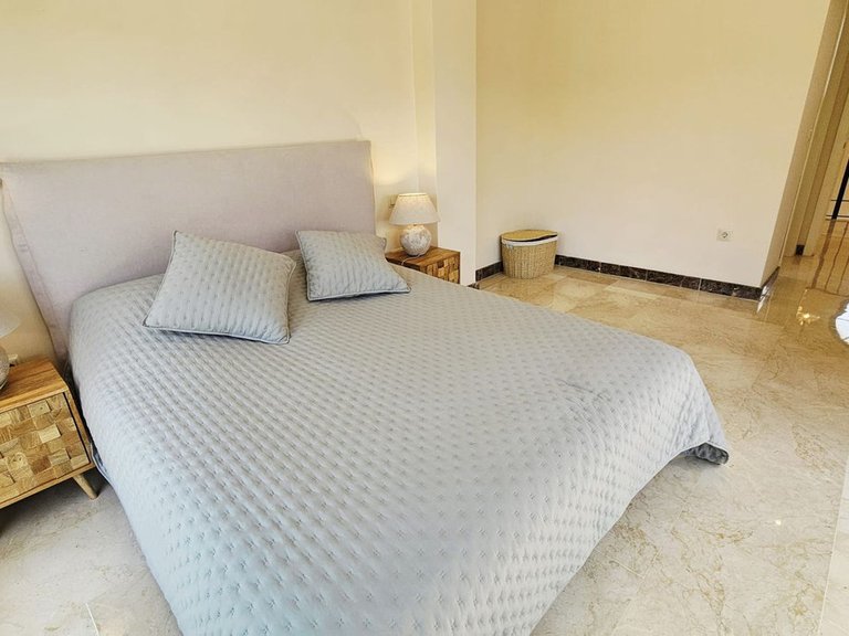 Villa for Sale in Estepona, Malaga 23
