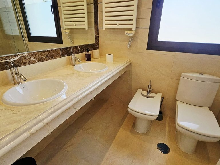 Villa for Sale in Estepona, Malaga 32