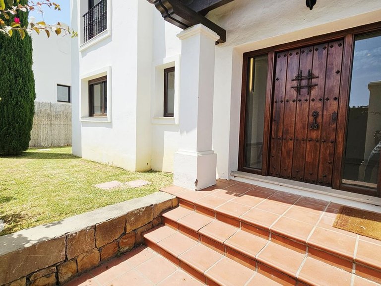 Villa for Sale in Estepona, Malaga 39