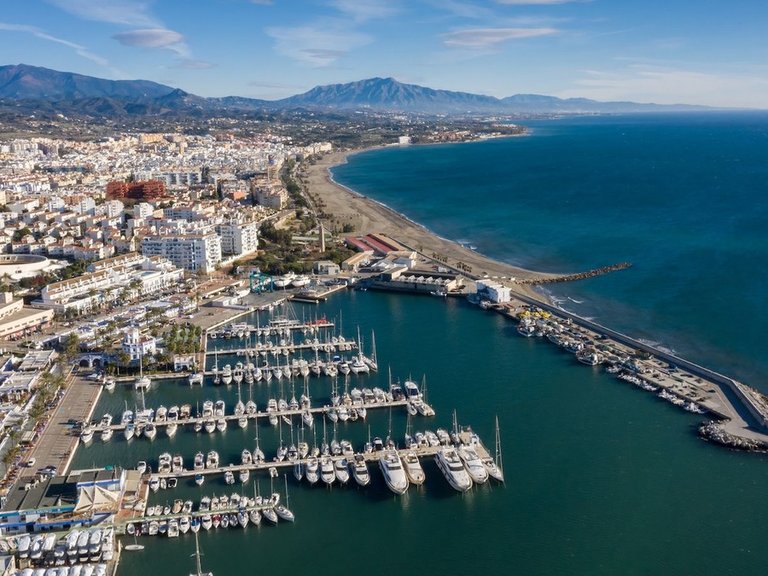 Apartment for Sale in Estepona, Malaga 26