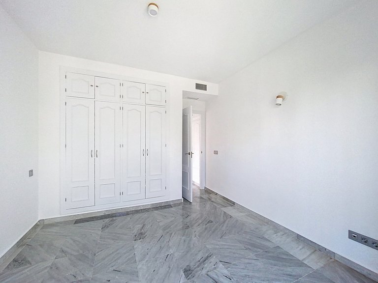 Apartment for Sale in Selwo, Malaga 39