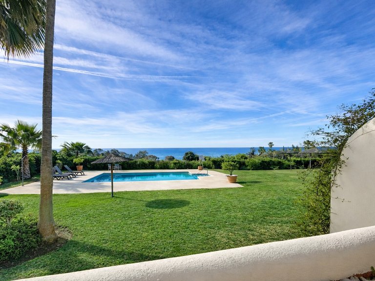 Apartment for Sale in Selwo, Malaga 4