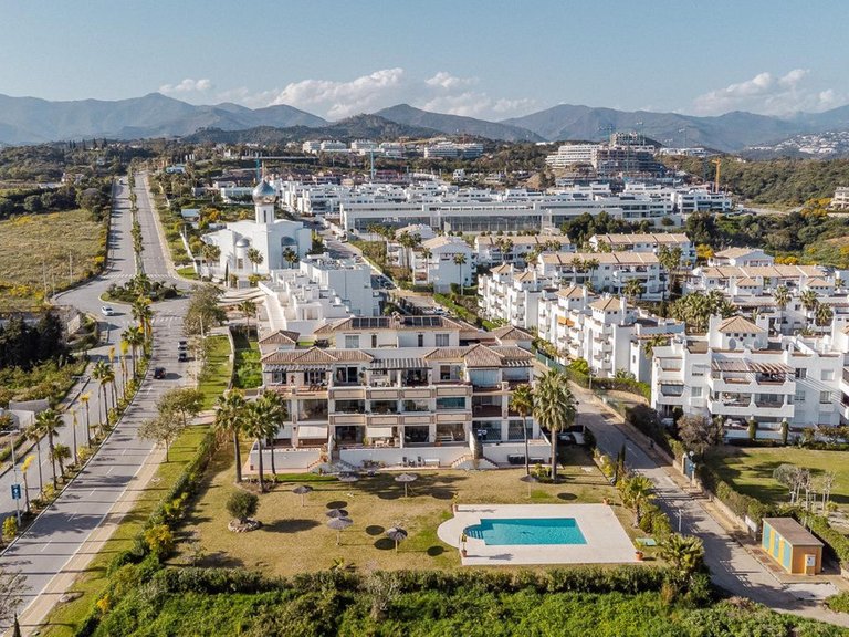 Apartment for Sale in Selwo, Malaga 52